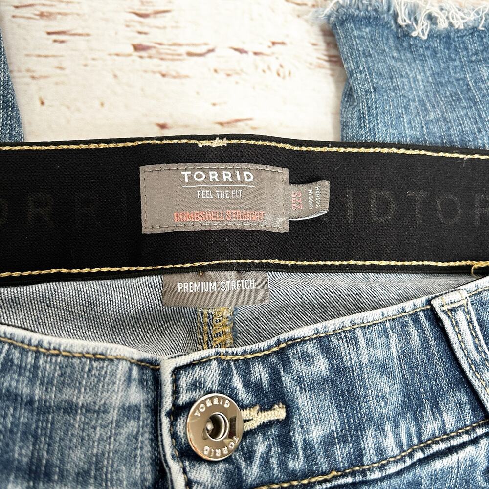 Torrid Bombshell Straight Premium Straight Ripped… - image 2
